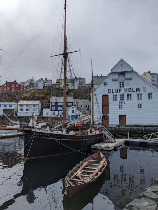 City Box Alesund, Inc Wifi Free Car And Mc Parking Exterior photo