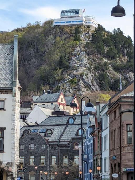 City Box Alesund, Inc Wifi Free Car And Mc Parking Exterior photo